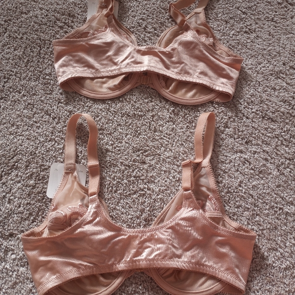 NWT VTG 2 Wacoal Bras - Picture 4 of 5